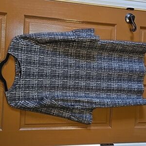 Banana Republic-Blk/white textured knit sheath dress with bell sleeves Sz 8.